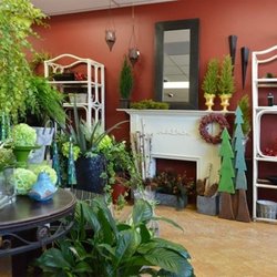 Adrienne's Classic Flowers   - Photo