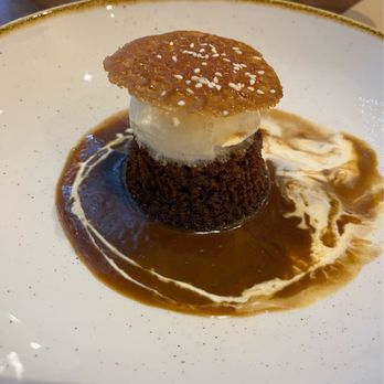The Portree Hotel - Sticky toffee pudding - Bars Near Me - Portree, HLD