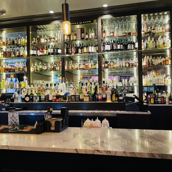 Central Bar + Restaurant - The bar! The drinks! - American Near Me - Bellevue, Washington