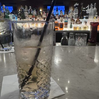 Good Times Cafe - Gin & Tonic - American Near Me - Cabazon, California