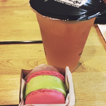 Boiling Point - Matcha macaroon and green tea. I think the matcha is a bit weak in flavor, overpowered by the sweetness. - Taiwanese Near Me - Redmond, Washington