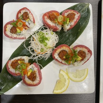 Yoshi Sushi - Red Heart Roll - Japanese Near Me - Milpitas, California
