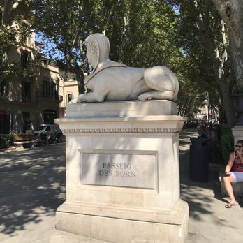 Passeig de Born - Landmarks & Historical Buildings Near Me - Palma di Maiorca, PM