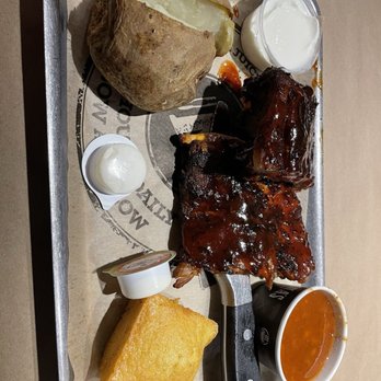 Montana's - Not fall-off-the-bones ribs - Steakhouses Near Me - Winnipeg, Manitoba Montana's - Not fall-off-the-bones ribs - Steakhouses Near Me - Winnipeg, Manitoba