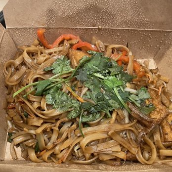 V Revolution - Drunken noodles - Vegetarian Near Me - Englewood, Colorado V Revolution - Drunken noodles - Vegetarian Near Me - Englewood, Colorado