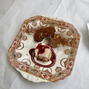 La Mia Mamma - Italian dessert! - Italian Near Me - London, XGL