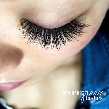 Evergreen Lashes - Textured Volume - Eyelash Service Near Me - Austin, Texas Evergreen Lashes - Textured Volume - Eyelash Service Near Me - Austin, Texas