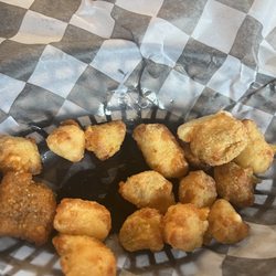 Jay's Smokin' BBQ - Fargo - Half left of Cheesy Quartet