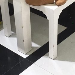 Forever 21 - Damaged furniture on the show floor