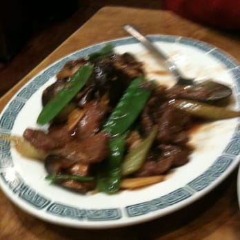 Jade Garden - Double Mushrooms with Beef (sorry it's blurry) - Dim Sum Near Me - Seattle, Washington Jade Garden - Double Mushrooms with Beef (sorry it's blurry) - Dim Sum Near Me - Seattle, Washington