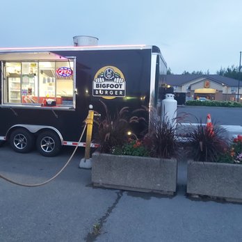 Bigfoot Burger - Very tasty gravy! Real cheese curds also. - Food Trucks Near Me - Cornwall, Ontario Bigfoot Burger - Very tasty gravy! Real cheese curds also. - Food Trucks Near Me - Cornwall, Ontario