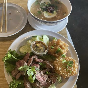 Snackboxe Bistro - Steak plate with fried rice, ramen - Laotian Near Me - Duluth, Georgia