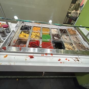Yogurtland - This station a mess! - Ice Cream & Frozen Yogurt Near Me - Eastvale, California Yogurtland - This station a mess! - Ice Cream & Frozen Yogurt Near Me - Eastvale, California