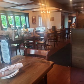 Brian's Landing Jamesville - Dining room - Breakfast & Brunch Near Me - Jamesville, New York Brian's Landing Jamesville - Dining room - Breakfast & Brunch Near Me - Jamesville, New York