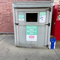Giant Eagle - Bag recycle bin