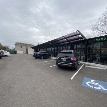 Hando - Hando (private parking lot) - Sushi Bars Near Me - Houston, Texas
