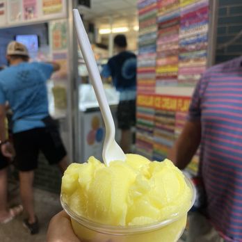The Ice Cream Store - Lemon Sorbet - Ice Cream & Frozen Yogurt Near Me - Rehoboth Beach, Delaware