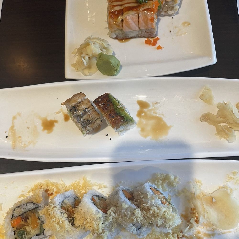 Kiku Sushi - Baked Green muscles, Diana rolls, Kiku rolls and vegetable tempura - Japanese Near Me - Monrovia, California