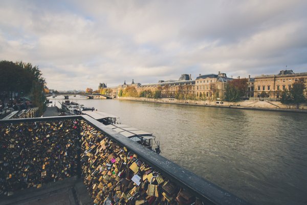 Pont des Arts by null