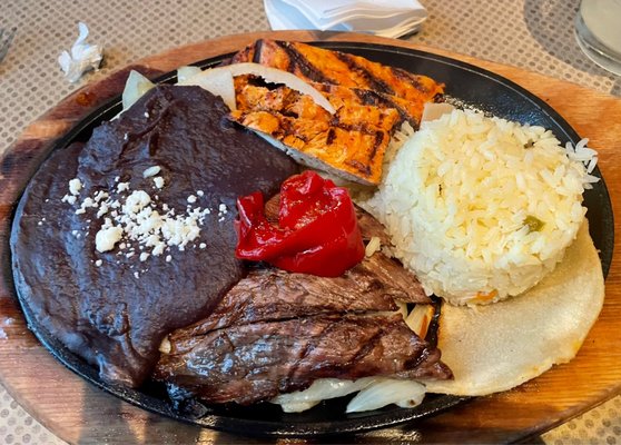 Gloria's Latin Cuisine by null