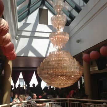 Restaurant Ruby Rouge - Entrance - Dim Sum Near Me - Montreal, Quebec
