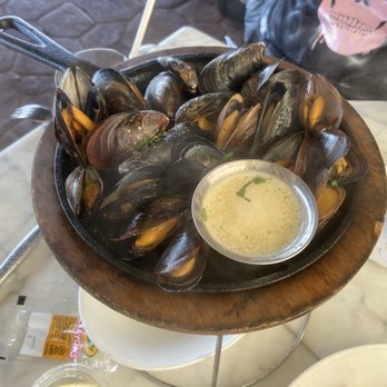 The Dead Fish - Small mussels - Seafood Near Me - Crockett, California