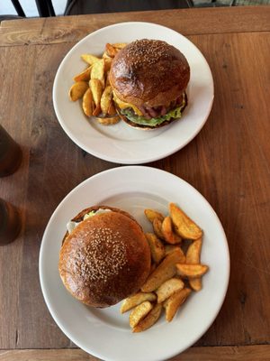 Critters Burger by null