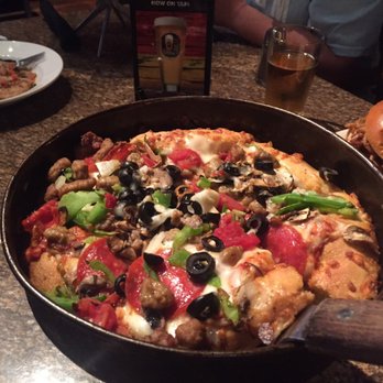BJ's Restaurant & Brewhouse - Bj fav pizza - Pizza Near Me - La Mesa, California