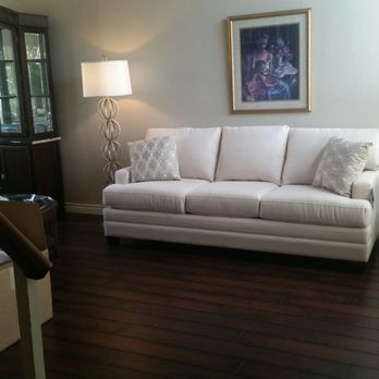 Home Masters Intl - Living room-laminate - General Contractors Near Me - Rancho Cucamonga, California Home Masters Intl - Living room-laminate - General Contractors Near Me - Rancho Cucamonga, California
