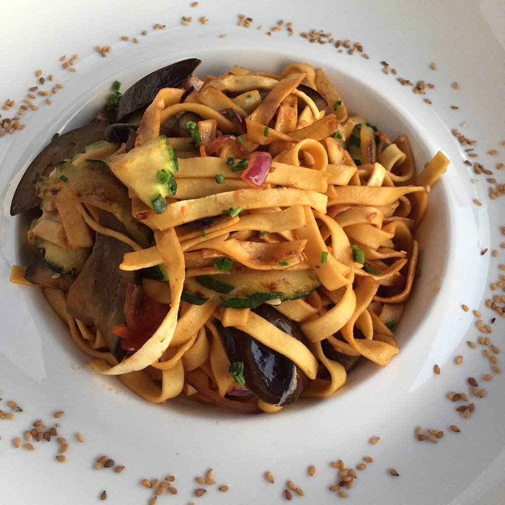 Tandem - Pasta with crunchy veg - French Near Me - Saint Laurent Du Var, 06