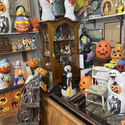August Antiques