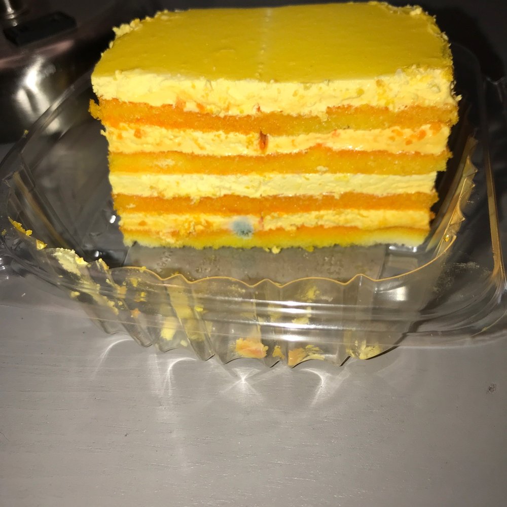Mold in this slice too.