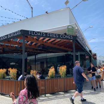 Shake Shack Century City Mall - 2nd Floor - Fast Food Near Me - Los Angeles, California Shake Shack Century City Mall - 2nd Floor - Fast Food Near Me - Los Angeles, California