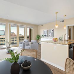 Prospect on Central - Lohi Apartments