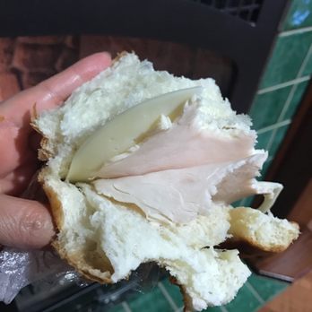 Oliver Lemon’s - Sisters - Turkey sandwich - Beer, Wine & Spirits Near Me - Sisters, Oregon Oliver Lemon’s - Sisters - Turkey sandwich - Beer, Wine & Spirits Near Me - Sisters, Oregon