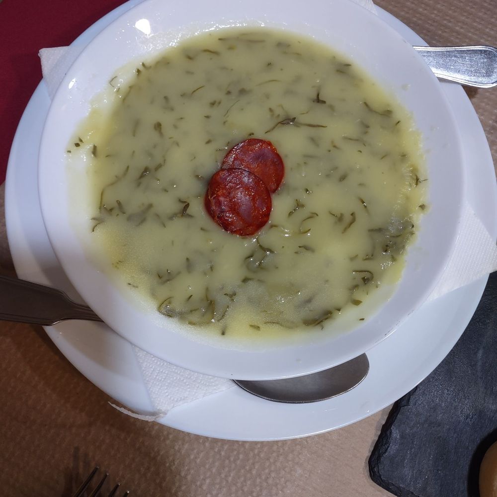 Devagar Devagarinho - Sopa caldo verde - Portuguese Near Me - Lisbon, 11