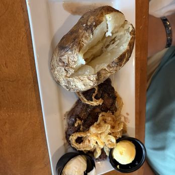 Buckhead Mountain Grill - Sirloin and baked potato - American Near Me - Bellevue, Kentucky Buckhead Mountain Grill - Sirloin and baked potato - American Near Me - Bellevue, Kentucky