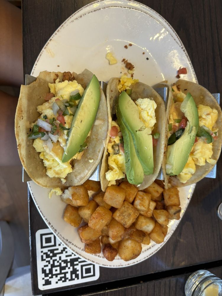 SYRUP CAPITOL HILL Updated August 2024 30 Photos & 23 Reviews 410