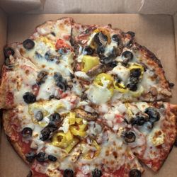 Guys Pizza - Veggie pizza with cauliflower crust
