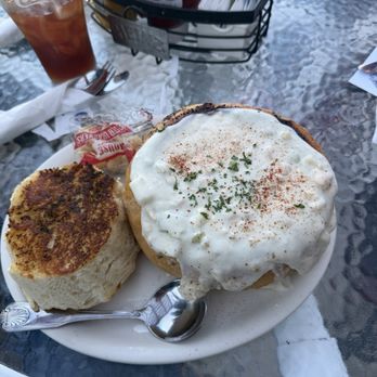 Fat Cats Cafe - Clam chowder in sourdough bread bowl - Seafood Near Me - Avila Beach, California Fat Cats Cafe - Clam chowder in sourdough bread bowl - Seafood Near Me - Avila Beach, California