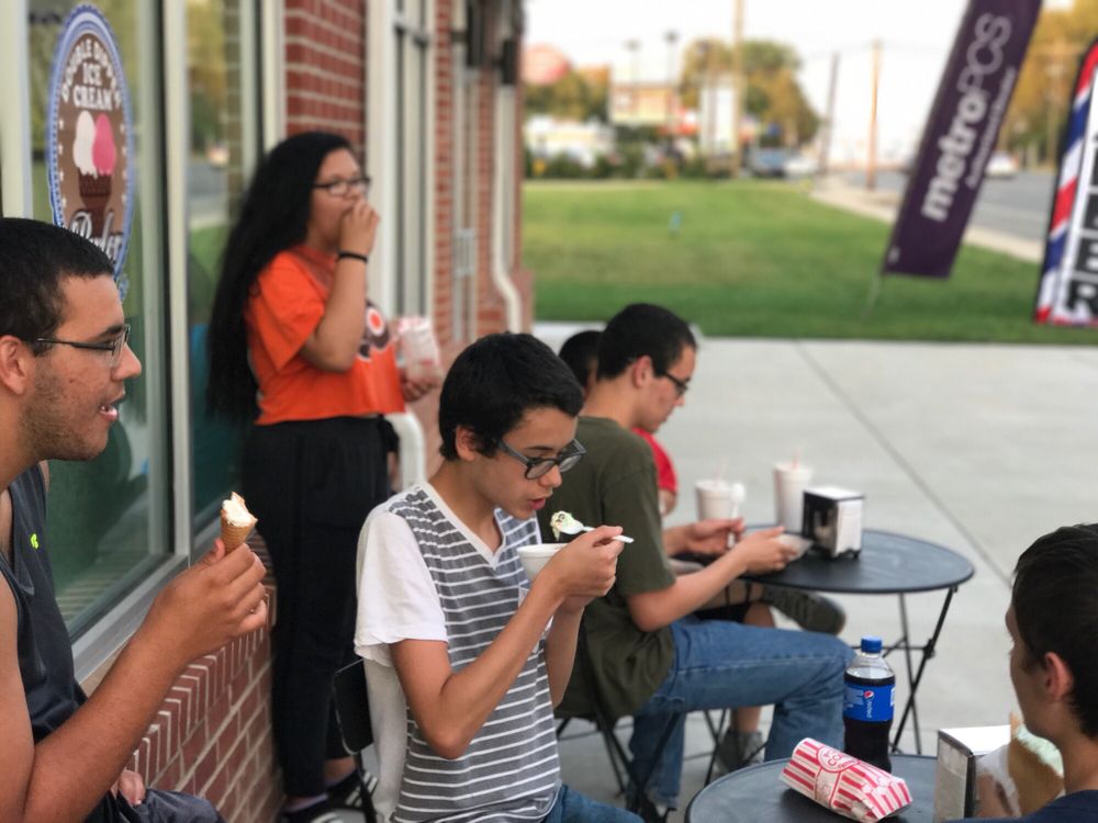 DOUBLE DIPPER ICE CREAM PARLOR Updated October 2024 20 Photos & 10