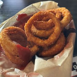 4th Quarter Bar & Grill - Onion Ring Basket