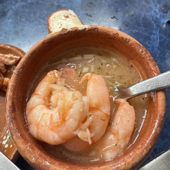 Ponte Trucha Negro - Consume de camarones - Seafood Near Me - Guadalajara, JAL