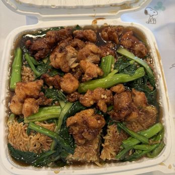 Hoy Tin Kitchen - 84B. Minute Chicken Cake Noodle - Chinese Near Me - Honolulu, Hawaii Hoy Tin Kitchen - 84B. Minute Chicken Cake Noodle - Chinese Near Me - Honolulu, Hawaii