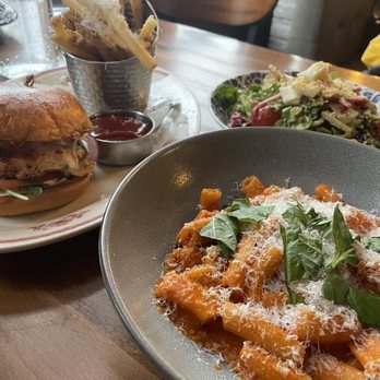 Bar Siena - Italian Near Me - Chicago, Illinois