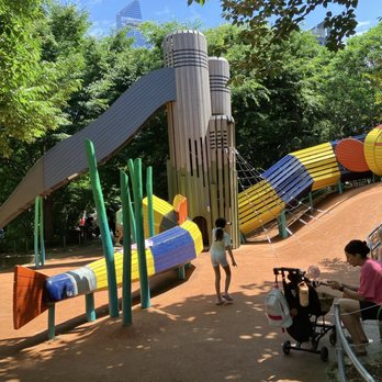 Chelsea Waterside Playground - Playgrounds Near Me - New York, New York