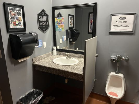 Selma's Chicago Pizzeria & Tap Room by null