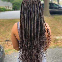 Flore Braids & Beauty
