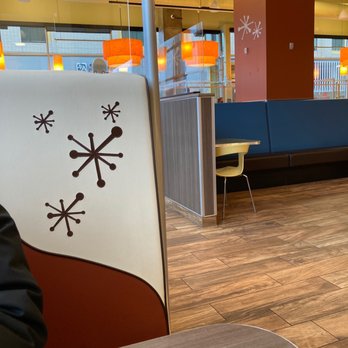 Snooze, an A.M. Eatery - scenery/ decor - Breakfast & Brunch Near Me - Austin, Texas Snooze, an A.M. Eatery - scenery/ decor - Breakfast & Brunch Near Me - Austin, Texas