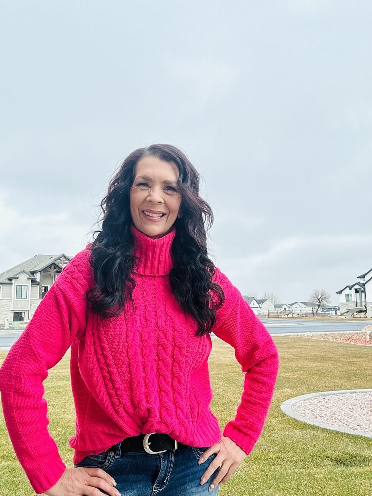 SANDI CREWS UTAH HOME VIBES Updated August 2024 Contact Agent